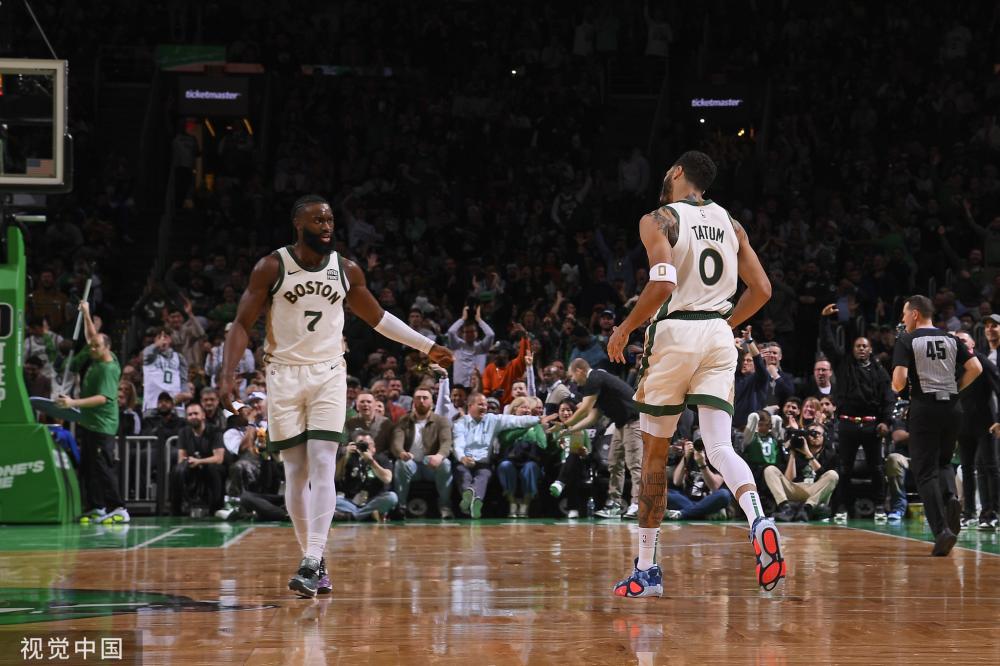 展现出他的 展现出他的