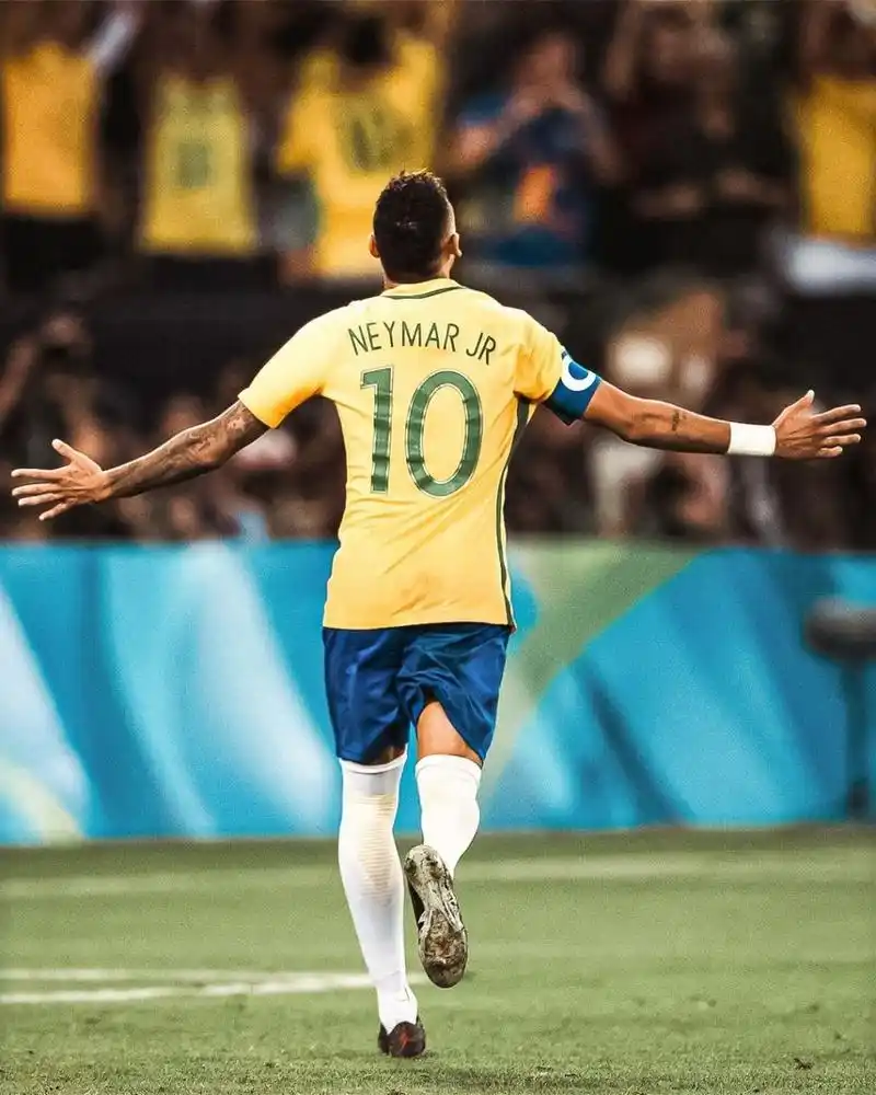 与之相对 与之相对