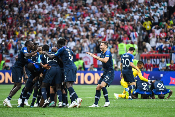 五彩斑斓的 五彩斑斓的